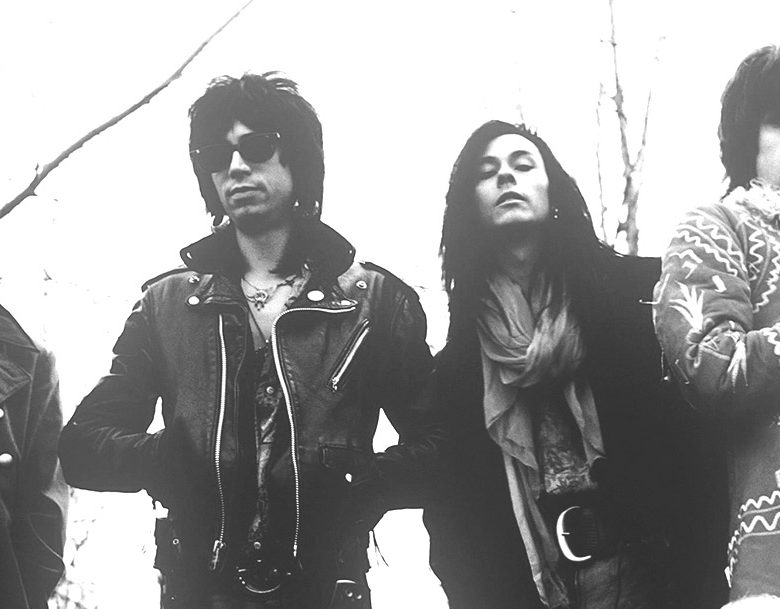 The Throbs -band in promo shoot